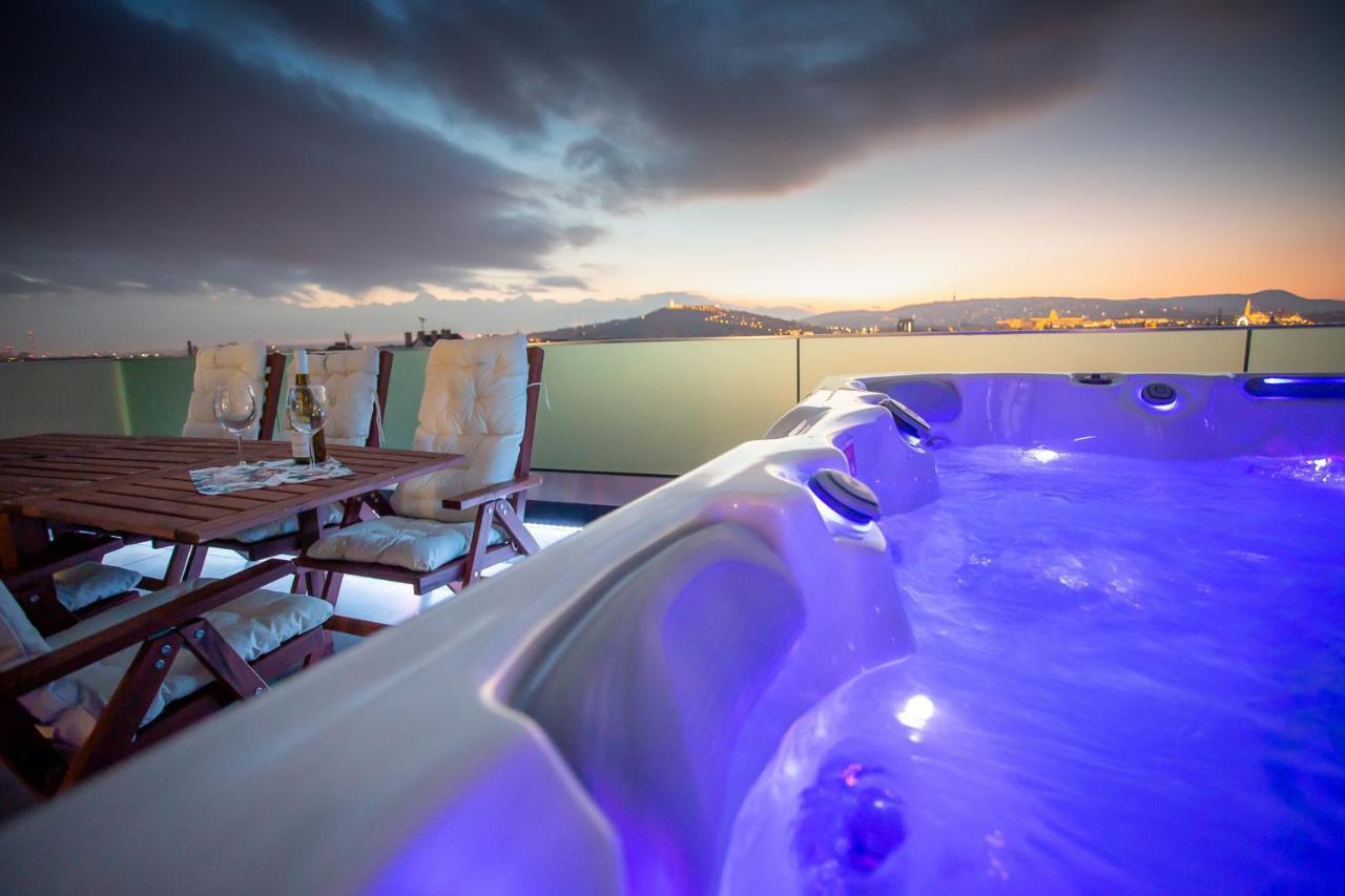 Apartamento Centropolitan Penthouse #Jacuzzi #Freeparking Budapest Exterior foto